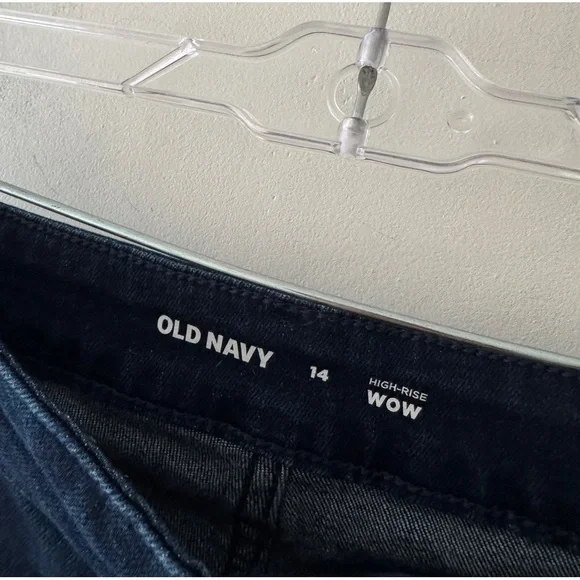 Old Navy High Rise Wow Jean Shorts Dark Wash - Picture 5 of 5